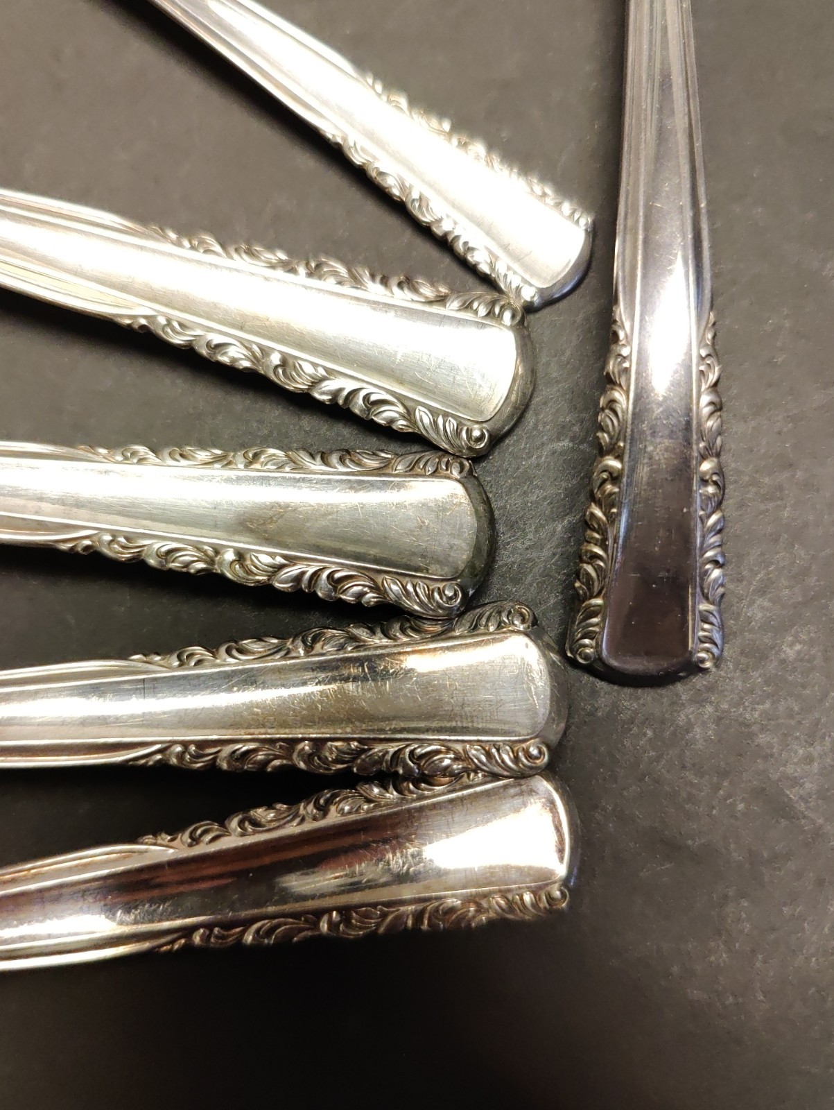 MAY QUEEN -HOLMES & EDWARDS -Silverplate 6 Serving Pieces Fork Spoons Gravy 1951