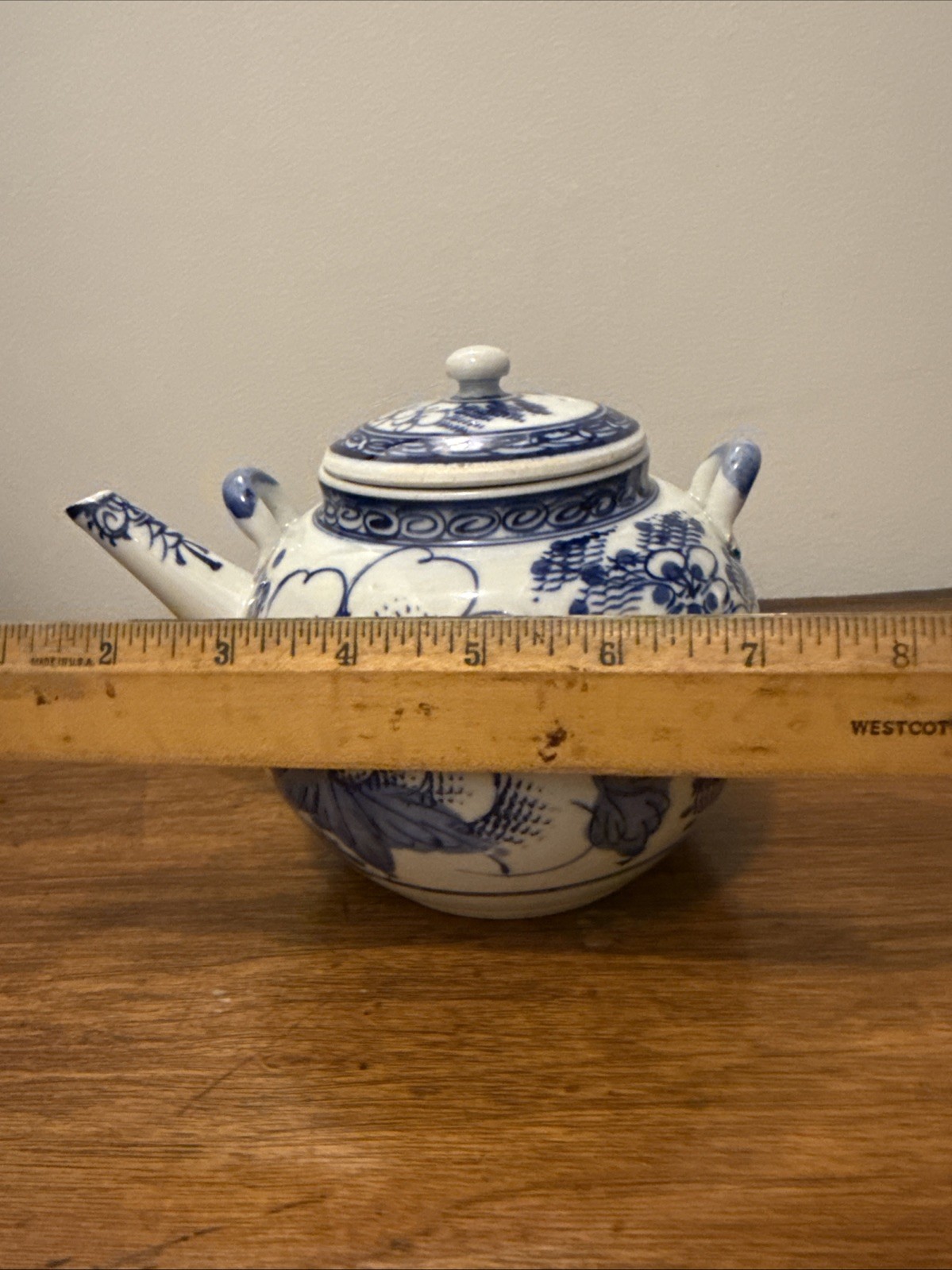 RARE LARGE 19TH CENTURY JAPANESE ANTIQUE PORCELAIN TEAPOT – Large