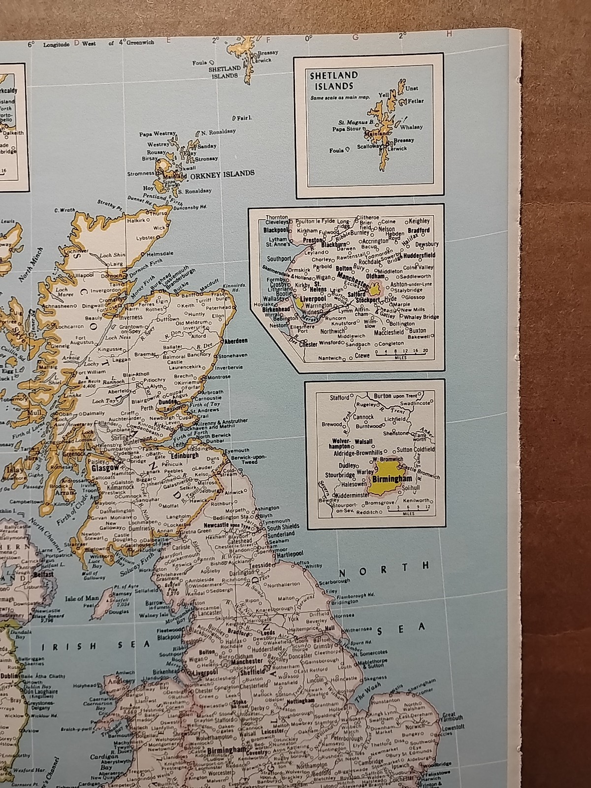 1973 Vintage UNITED KINGDOM & IRELAND Atlas Map Hammond Medallion World Atlas