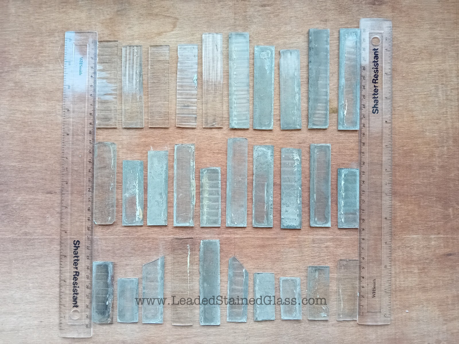 30 flute border sized panes for leaded stained glass window. A1878e