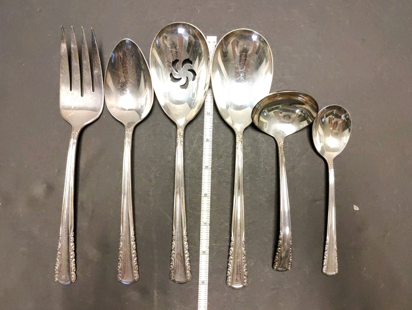 MAY QUEEN -HOLMES & EDWARDS -Silverplate 6 Serving Pieces Fork Spoons Gravy 1951