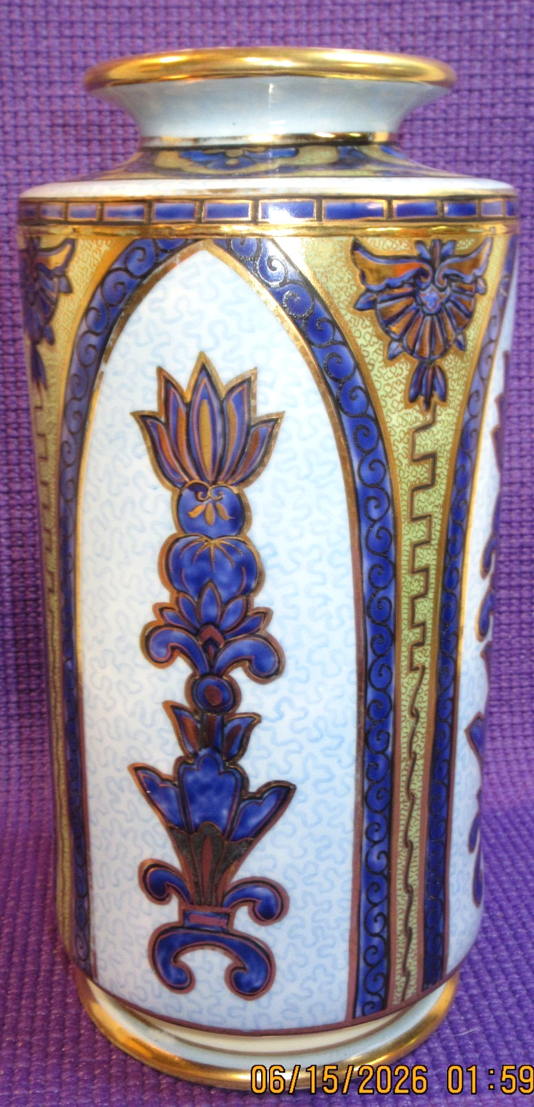 ANTQ~AESTHETIC~HAND PAINTED~GOLD GILT~ NIPPON JAPANESE EXPORT PORCELAIN~VASE