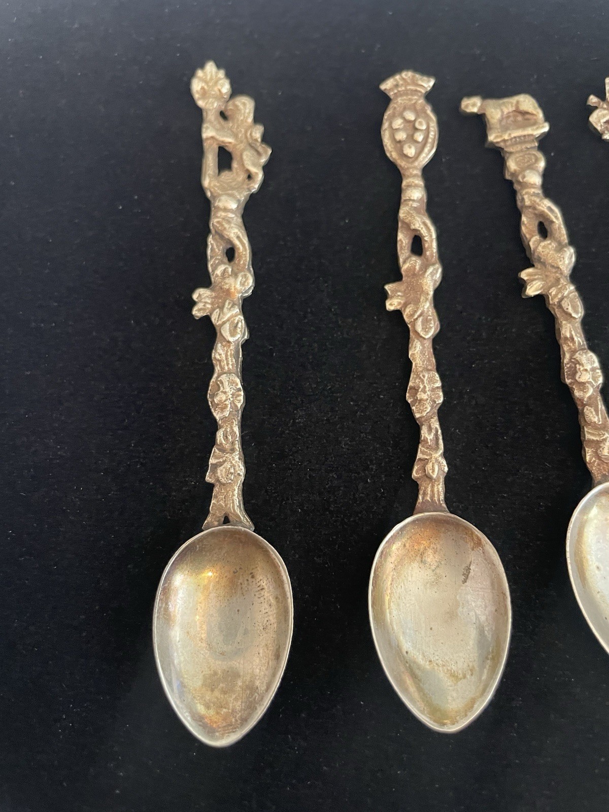VTG Italy Montagnani Spoon Souvenir Lot of 5 ORNATE DESIGNS Lion Bear Shield
