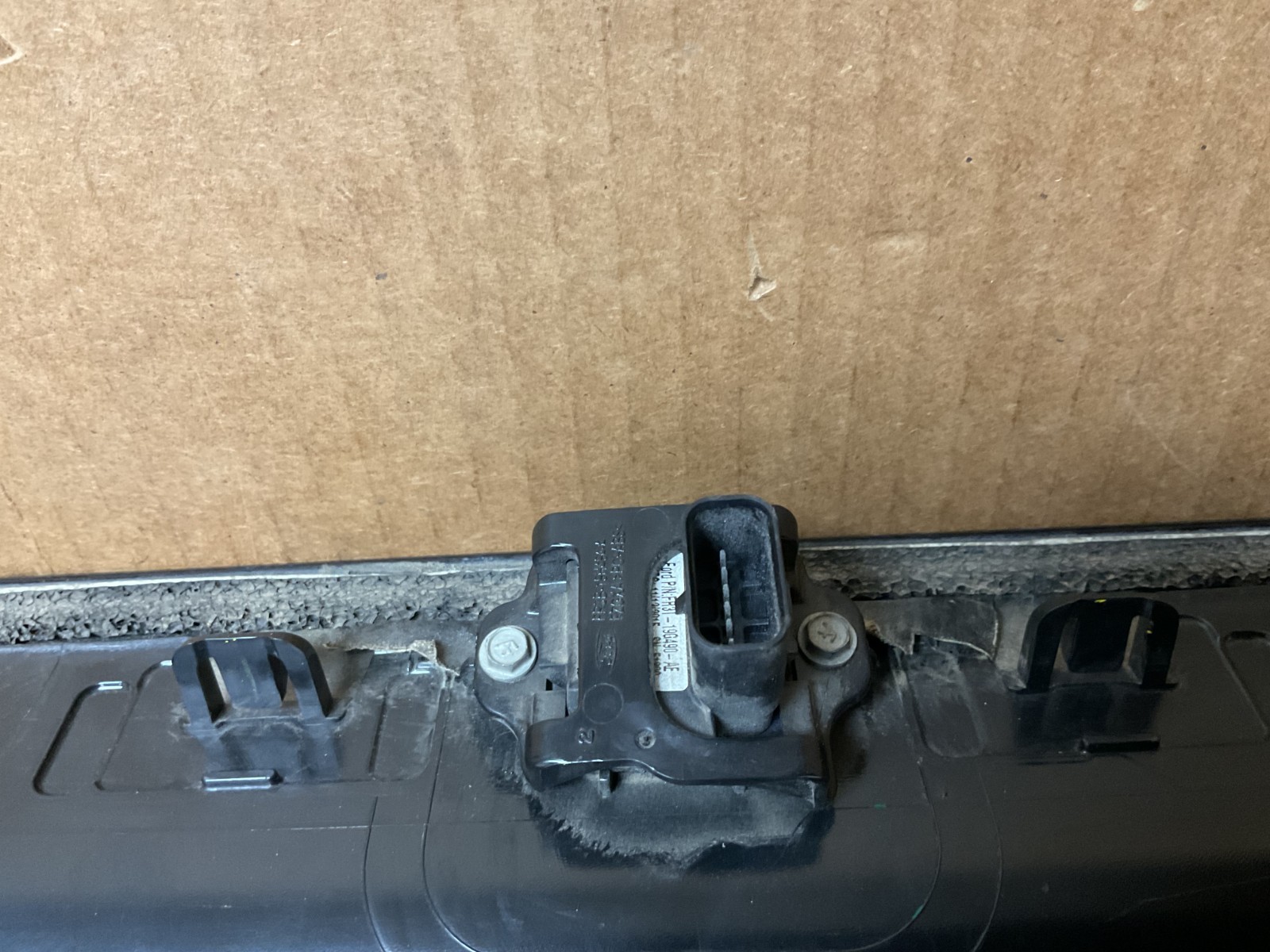 2015 2023 FORD MUSTANG REAR TRUNK DECK LID SHELL MOLDING