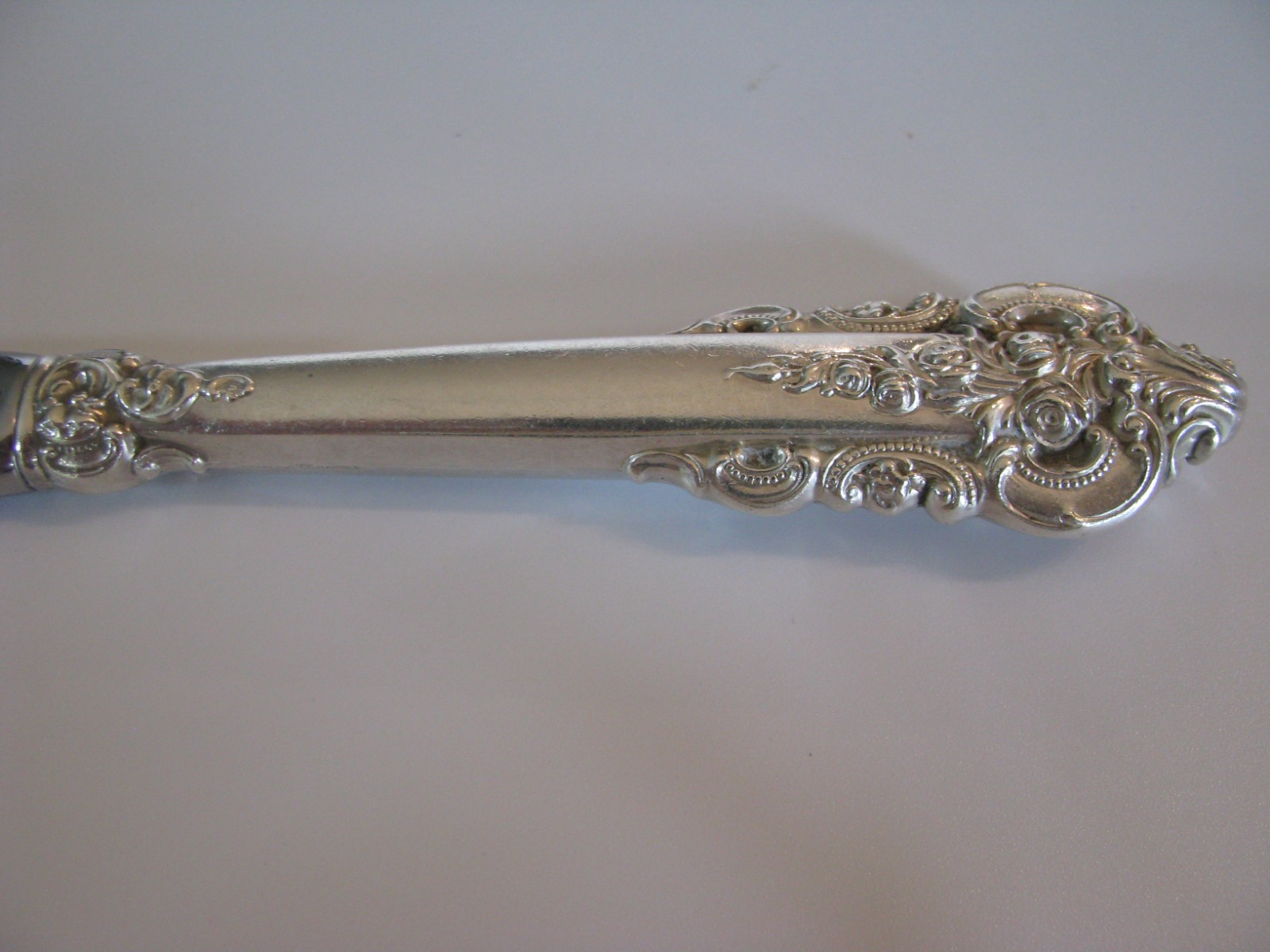 Wallace Sterling Silver Grand Baroque 8 7/8” Dinner Knife, sold individually