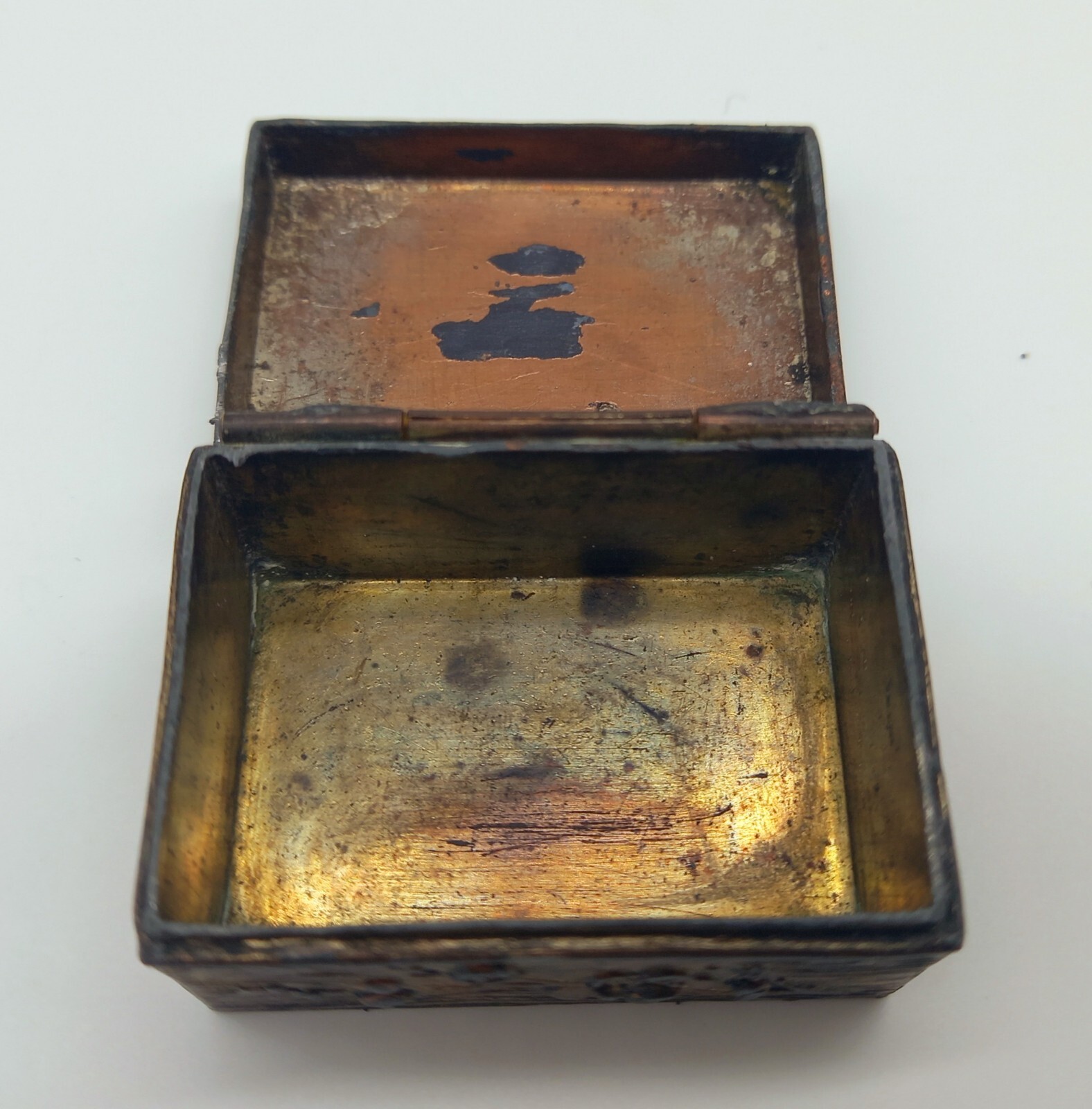 Antique Vintage Original Miniature Trinket Pill Snuff Box Embossed Metal