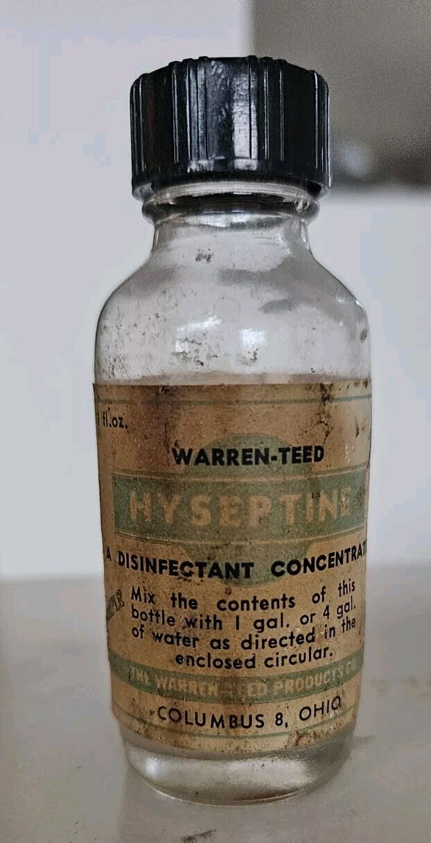 Antique Glass Bottle Hyseptine Concentrate Antiseptic 1 Oz w contents Warrenteed