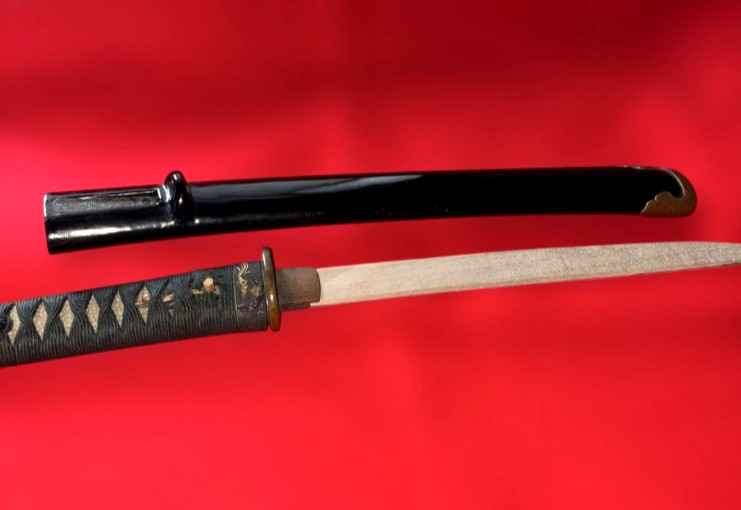Japanese Antique Edo period Japanese dagger mounting Black lacquered scabbard
