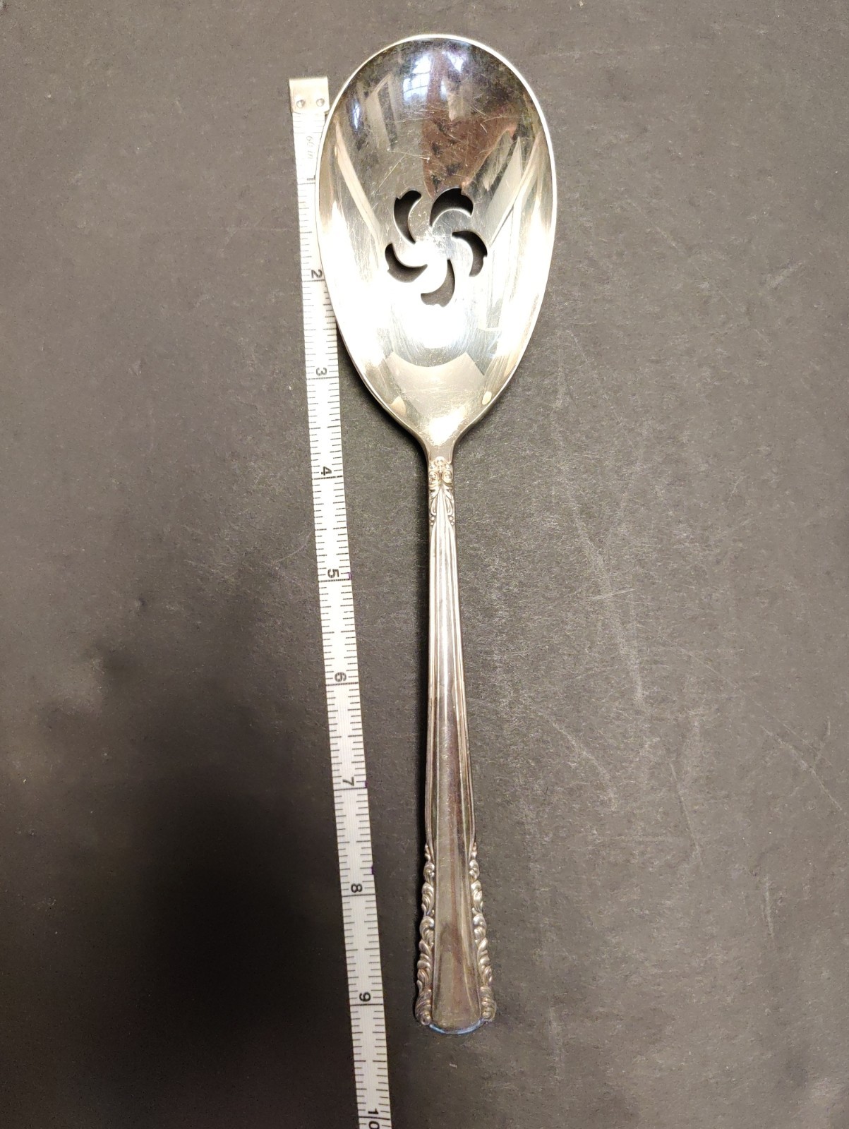 MAY QUEEN -HOLMES & EDWARDS -Silverplate 6 Serving Pieces Fork Spoons Gravy 1951