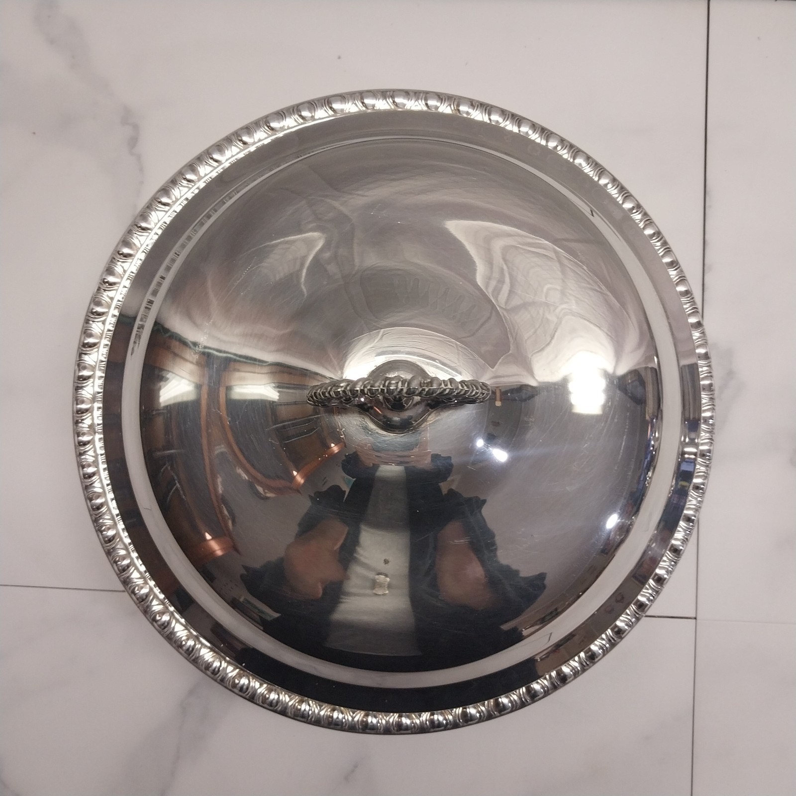Silverplate serving dish with domed lid decor border – International Silver co.