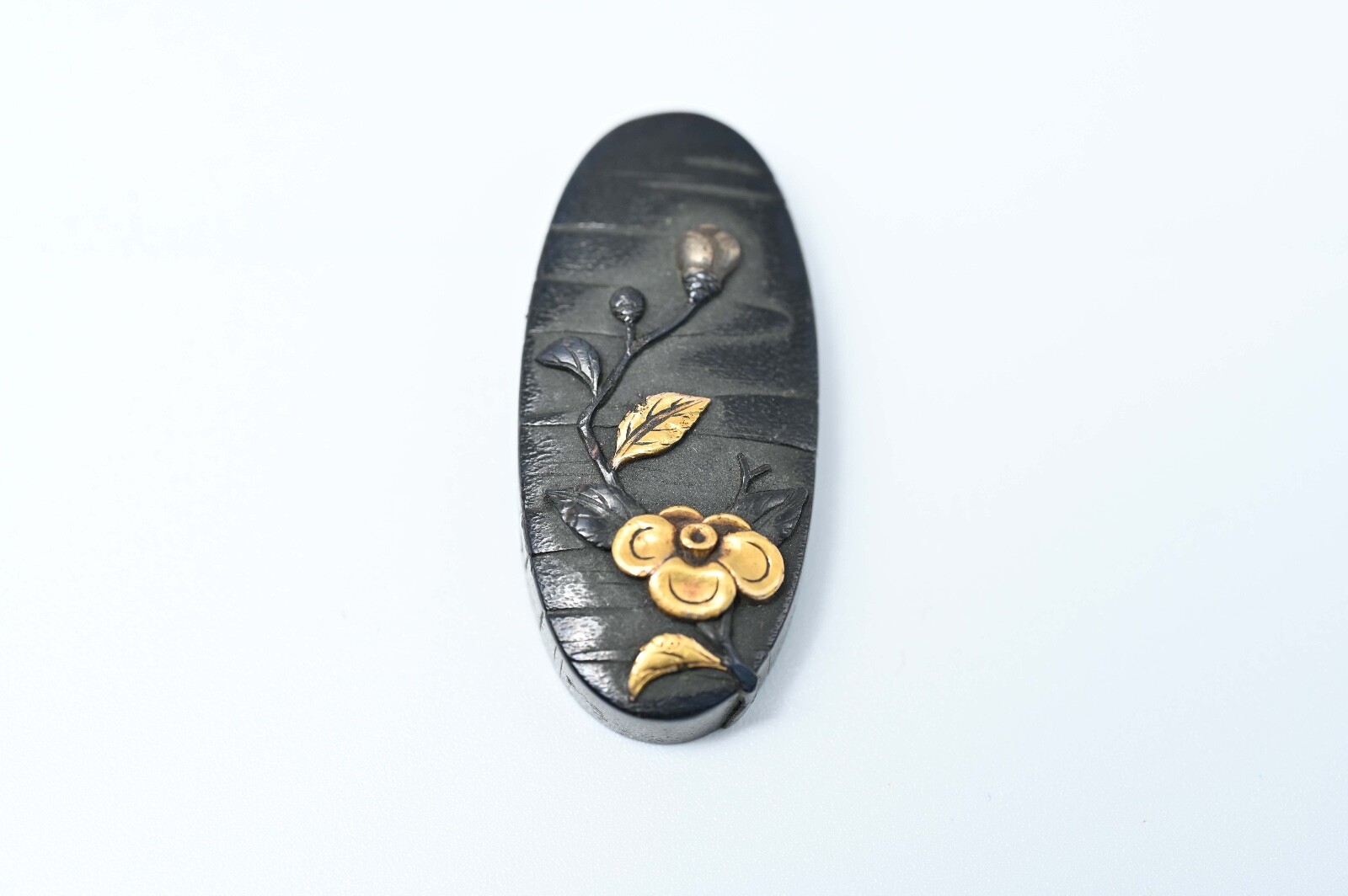 Fuchi Kashira Japanese antique Mumei balloon flower design shakudo Edo era