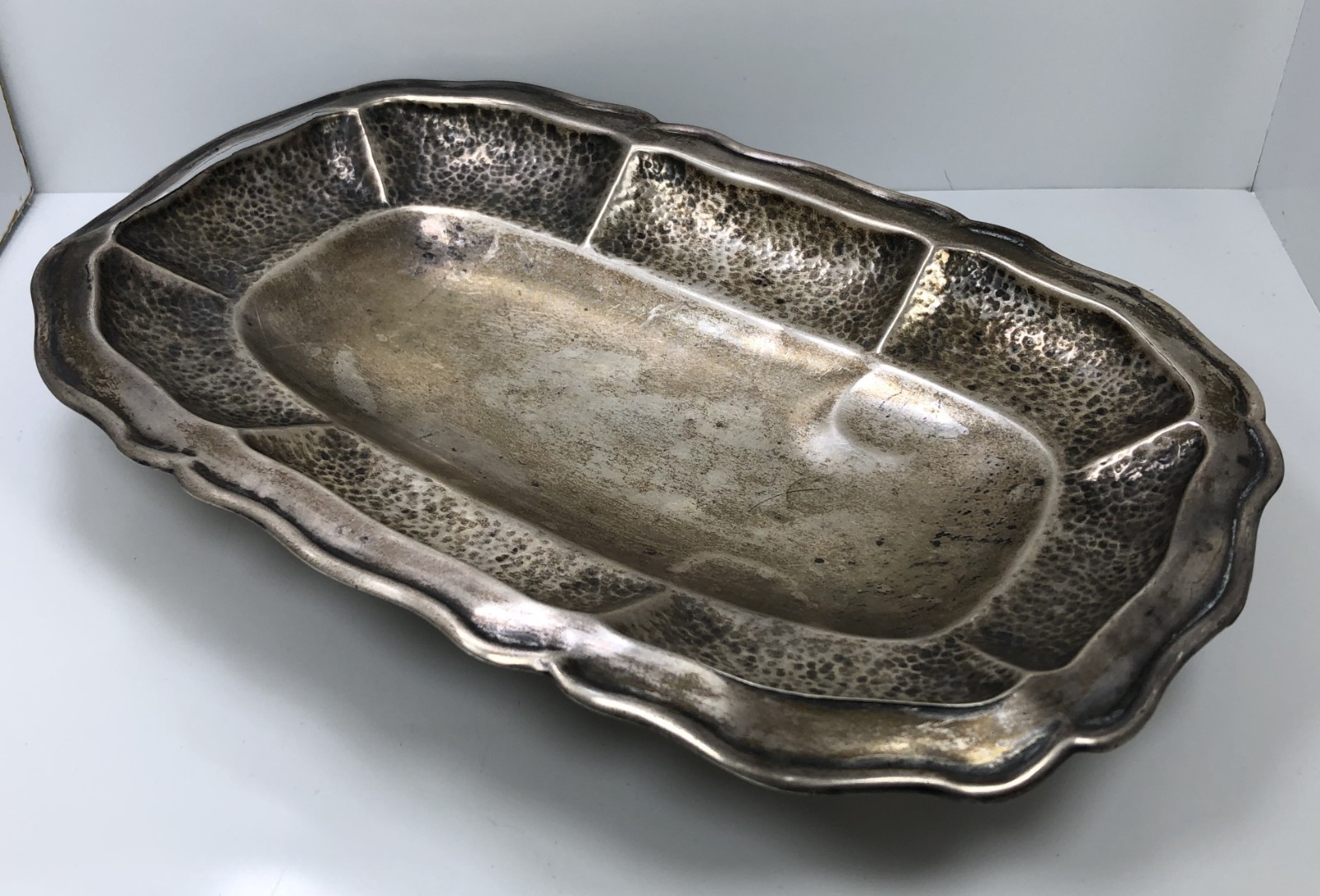 ISLA ARIZA Chile .900 Silver 277g Hand-Hammered 9⅝” Dish Footed Vintage Sterling