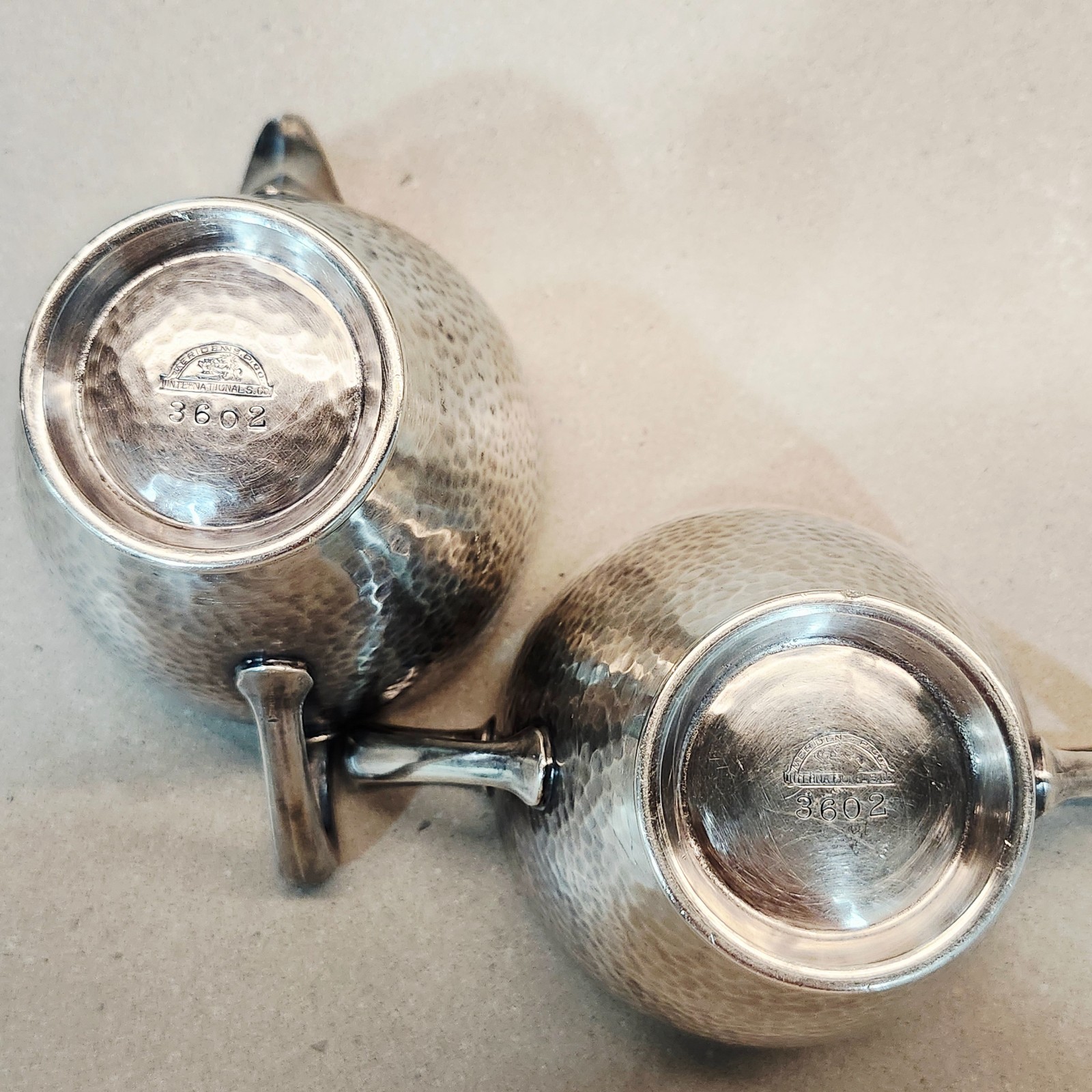 Meriden S.P. Co Vintage Hammered Cream & Sugar Set International Silver Co #3602