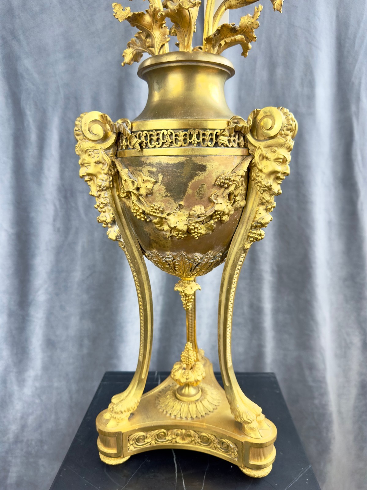 French Henry Dasson et Cie Gilt Bronze Seven-Light Poppy Candelabra 1885