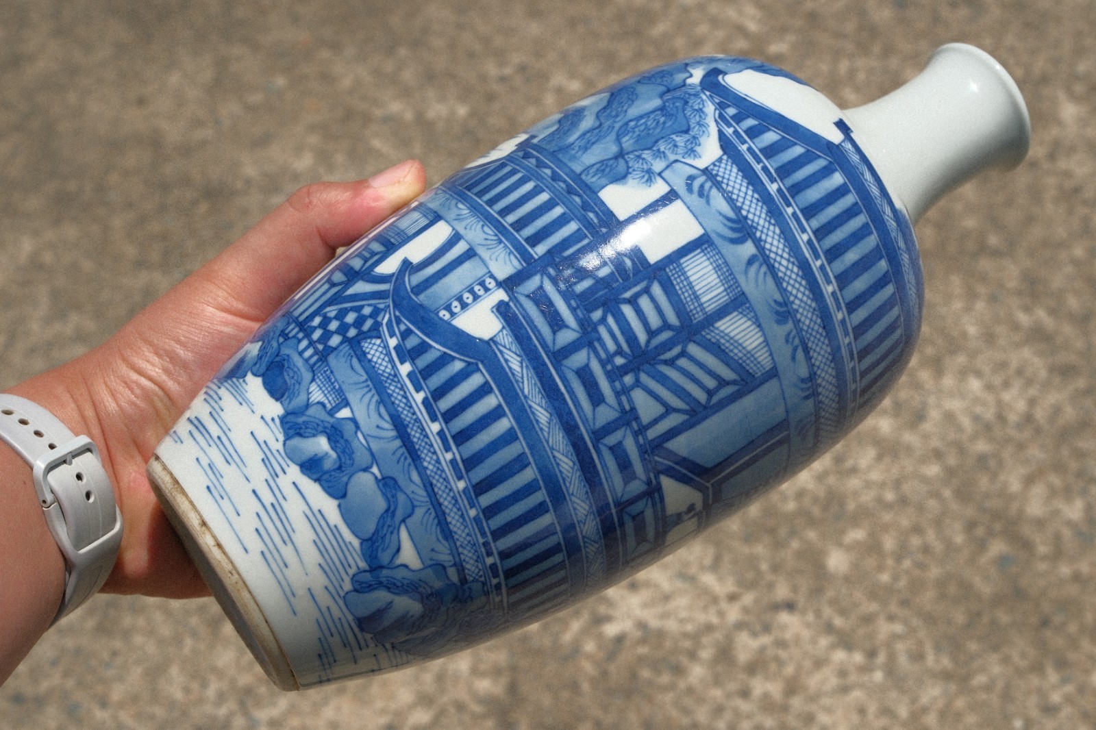C0102. Blue & White Vase with Landscape & Scholar, Kangxi Mark
