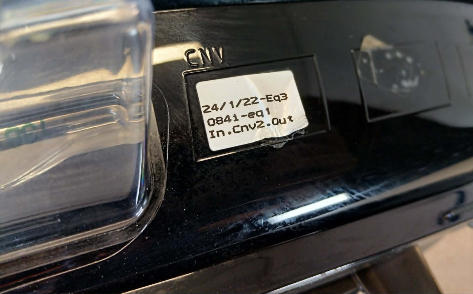 2021 – 2023 LAND ROVER DISCOVER HEADLIGHT RH OEM