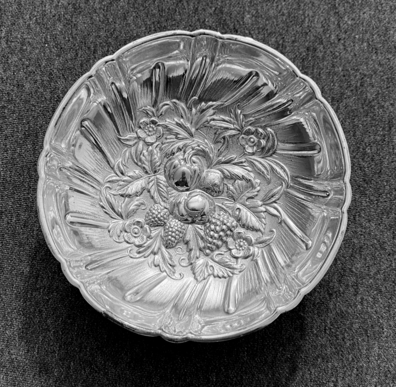 1 Kirk Repousse (430) Sterling Candy Dish (w/3 Ball Feet), 3.97OZ.