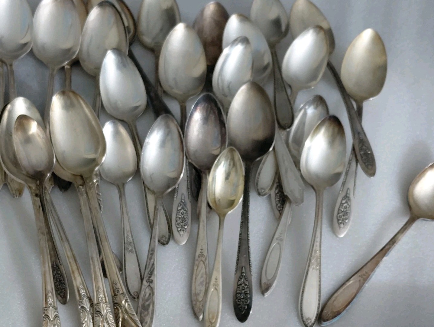 Mixed Lot 180 Pcs Silverplated Knives Forks Spoons For Craft,Repurpose,Metal Art