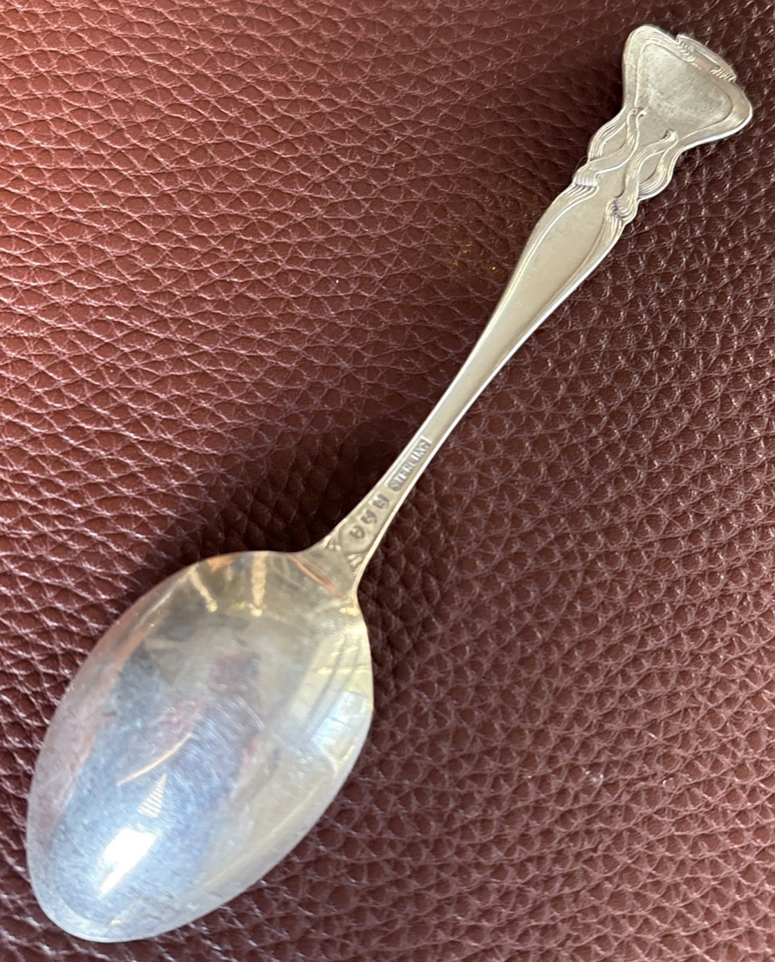 Cabildo New Orleans LA 5.25″ Sterling Souvenir Spoon Pond Lily Pattern P&B 17g